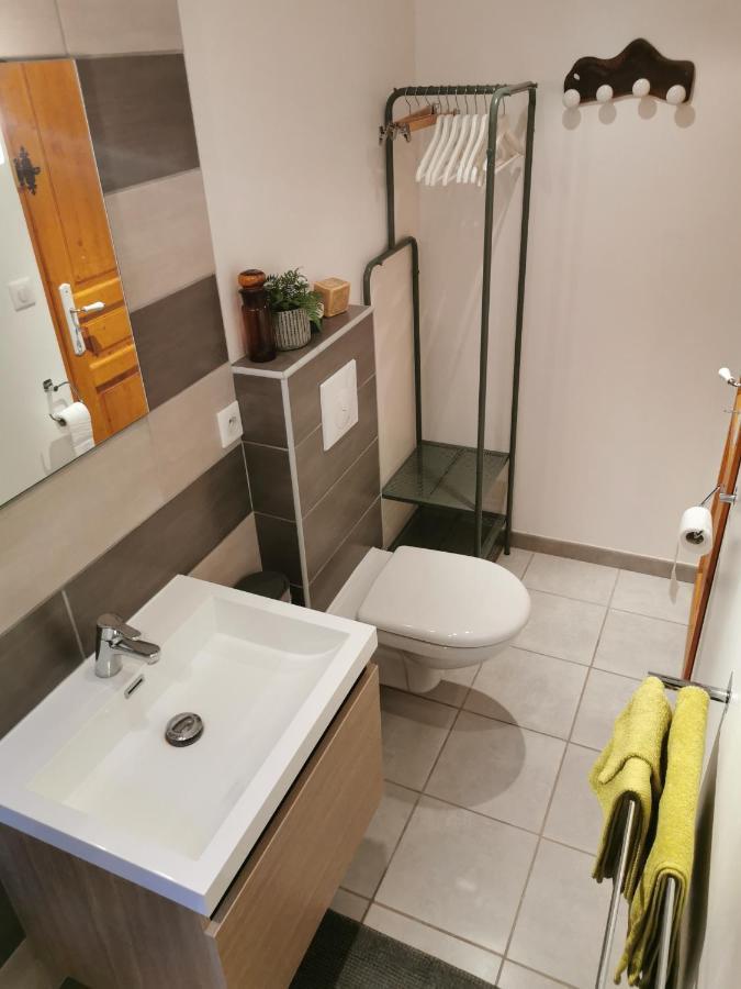 Studio De Charme En Provence, Piscine Et Jacuzzi Partages Le Luc Luaran gambar