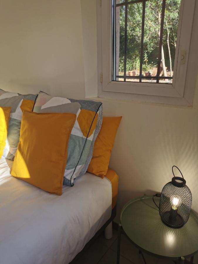 Studio De Charme En Provence, Piscine Et Jacuzzi Partages Le Luc Luaran gambar